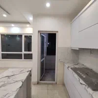 فروش ۸۰ متر بین میدان جهاد و یخسازی کوی آریا