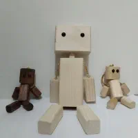 جاسوئیچی و اویز