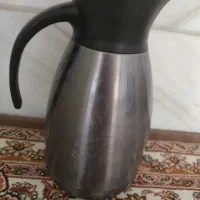 یک عدد فلاسک چای