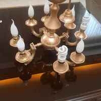 ۲ عدد لوستر ۴ شاخه برنج و ۲ عدد دیوارکوب