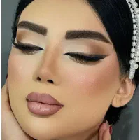 همکاری متقابل با میکاپ آرتیست حرفه ای