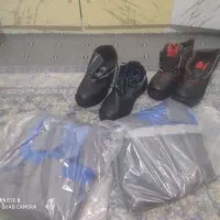 کفش کار و لباس کار|لباس|ابریشم, |دیوار