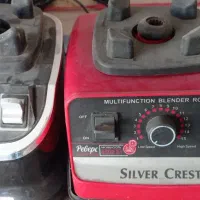 ۲عدد مخلوط کن یکی سالم