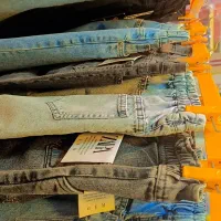 حراج انواع شلوار جین و پارچه ای شومیز و بافت|لباس|بروجرد, |دیوار