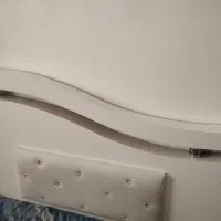 تخت دونفره سفید در حد نو