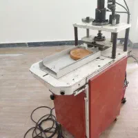 طاقه نایلکس و دستگاه پانچ هیرولیک