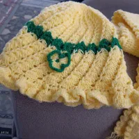 شال و کلاه بچگانه