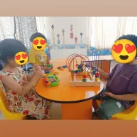 مربی ونگهدار کودک مربی سایه اتیسم کم‌توان ذهنی و