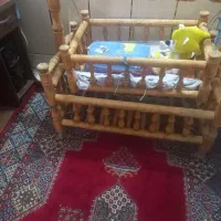 گهواره چوبی بهترین چوب ۳۵ سال پیش هنوز سالمه|تخت و سرویس خواب|اصفهان, شفق|دیوار