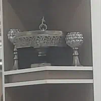 ظروف   پایه  برنز   و بسیار شیک