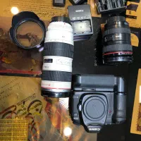 دوربین عکاسی 5d مارک 2 با تمام تجهیزارت