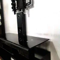 تلویزیون در حد نوو فرش