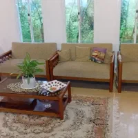 مبل چوبی پارچه ای باجلومبلی بزرگ