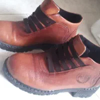 دو جفت کفش درحد خیلی نو