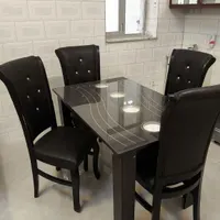 میز غذاخوری ۴ نفره