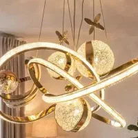 لوستر مدرن وارداتی سه تا توپ طلایی نو نصب نشده