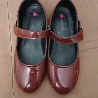 کفش بچه گانه|کیف، کفش، کمربند|تربت‌حیدریه, منظر|دیوار