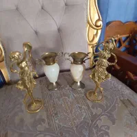 دو عدد مجسمه برنزی و دو عدد گلدان