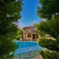 ویلا ۱۵۰۰متری استخردار/حیاط سازی زیبا/ فول امکانات