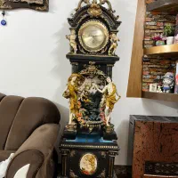 ساعت ایستاده آبنما دار