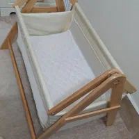 گهواره چوبی شیک|تخت و صندلی بچه|مشهد, فاطمیه|دیوار