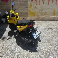 کلیک ۱۶۰ اتوماتیک رادیاتور دار|موتورسیکلت|صدرا-فارس, فاز ۱|دیوار