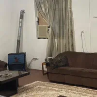 مبل و میز وسط