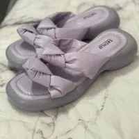 صندل کاملا نو