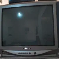 تلویزیون ۲۱ اینچ و دستگاه دیجیتال