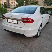 جک j5 اتوماتیک موتور ۱۸۰۰|خودرو سواری و وانت|یزد, |دیوار