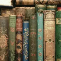 فروش ۲۰۰ جلد کتاب و مجله