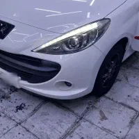 پژو ۲۰۷ سفید قرمز MC، مدل ۱۴۰۱|خودرو سواری و وانت|تهران, چوب تراش|دیوار