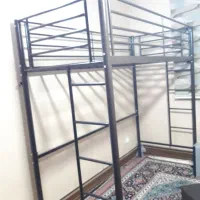 تخت یک نفره فلزی کم جا
