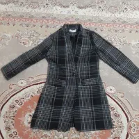 پالتو|لباس|ری, علایین|دیوار