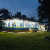 ویلا سنتی حیاط دار