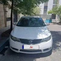 کیا سراتو 2010