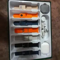 یک عدد ساعت هوشمند