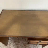 میز تحریر|میز تحریر و کامپیوتر|صدرا-فارس, فاز ۱|دیوار