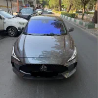 نصب شیشه دودی در محل شما و‌ درب مغازه(باضمانت کتی)