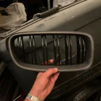 جلو پنجره جلو bmw f30 اصلی و‌کربن