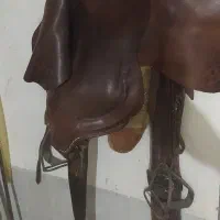 زین و دهنه اسب