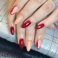 کاشت ناخن تخصصی لوکس با تخفیف ویژه