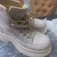 نیم بوت کرم