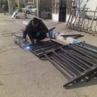 جوشکاری درب و پنجره و جوشکاری سیار|خدمات پیشه و مهارت|تاکستان, |دیوار