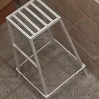 چهارپایه فلزی ارتفاع ۸۰سانتی متر