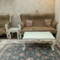 مبل و جلو مبلی و میز تلویزیون