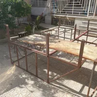 میز  اهنی جهت کبابی یا کنار رودخانه یا در باغ