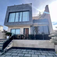 فروش ویلا شیک و مدرن با قیمت خوب