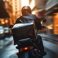 استخدام پیک موتوری