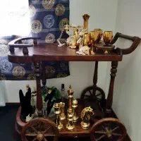 میز مجسمه